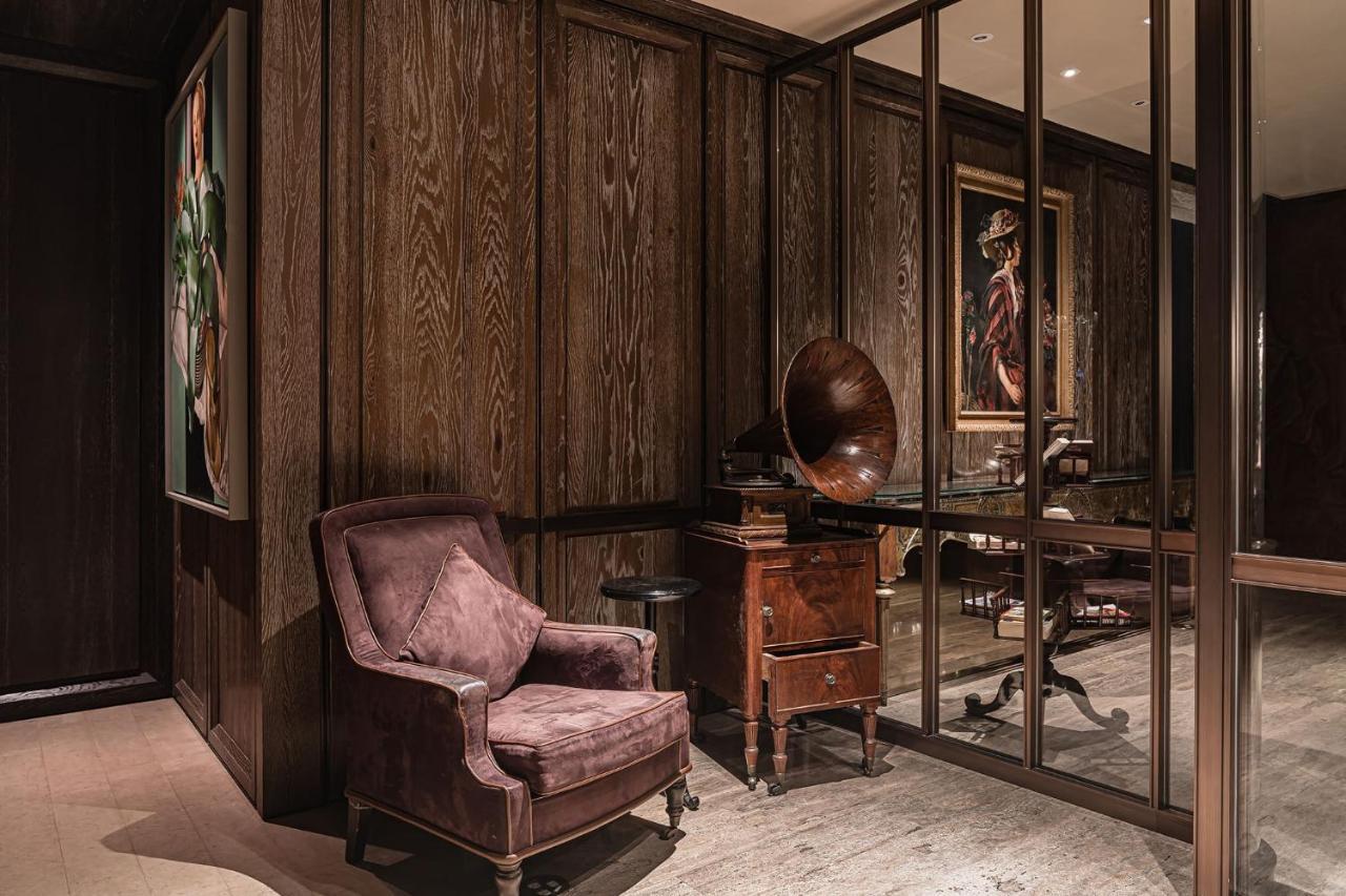 Palais De Chine Hotel Ταϊπέι Εξωτερικό φωτογραφία The interior of the club