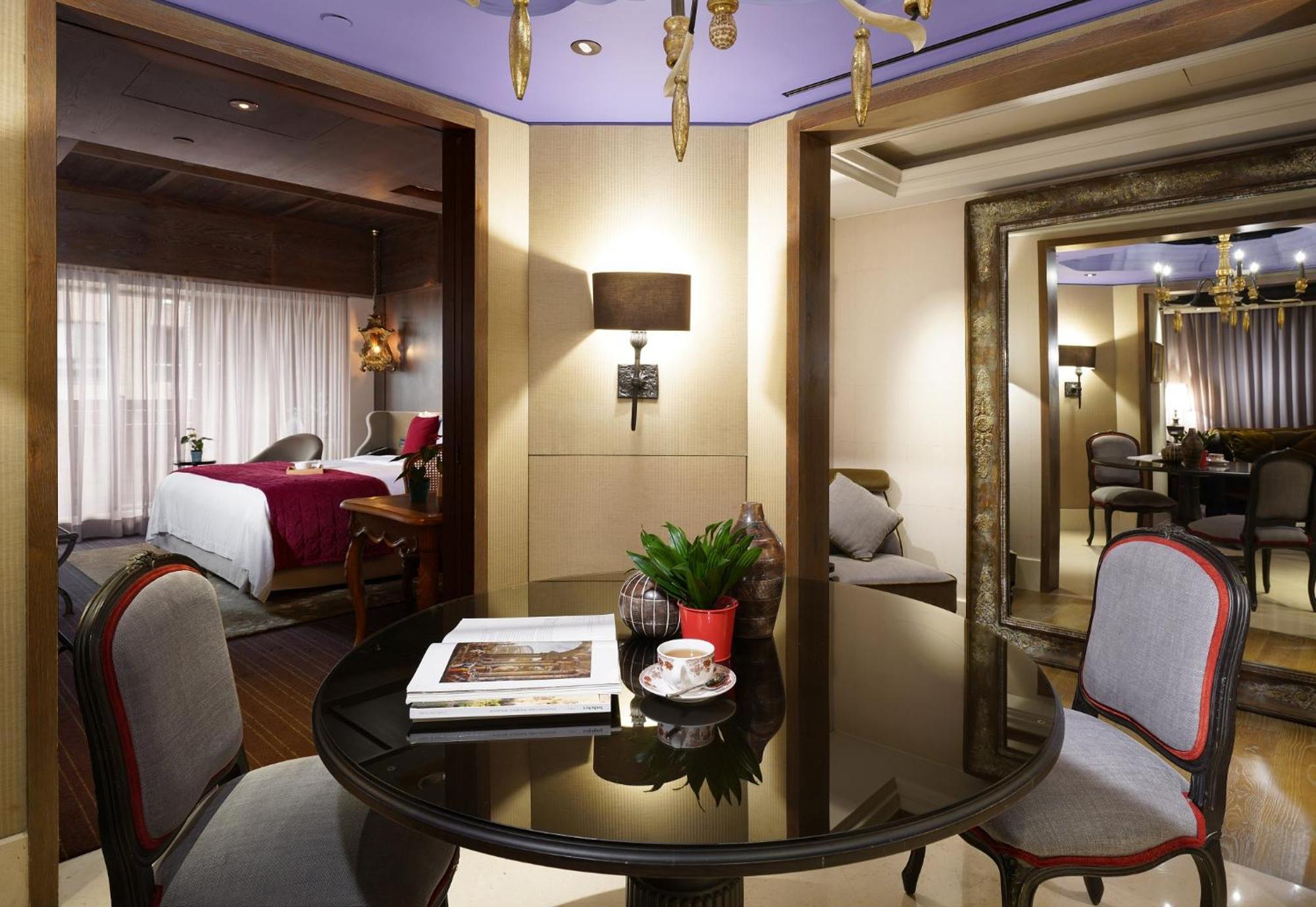 Palais De Chine Hotel Ταϊπέι Εξωτερικό φωτογραφία A suite at the Mandarin Oriental, Hong Kong