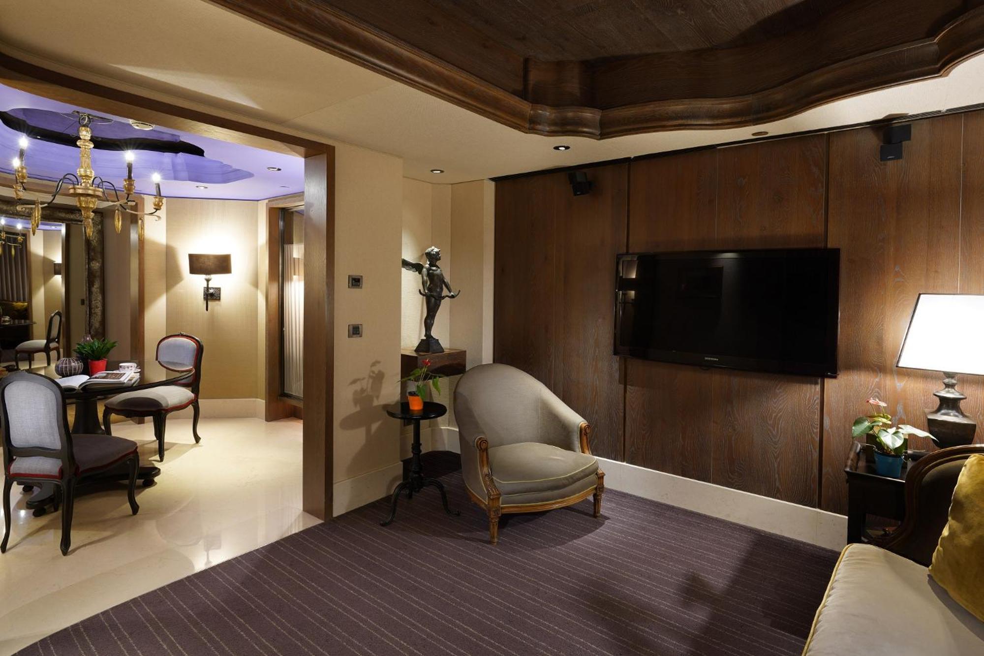 Palais De Chine Hotel Ταϊπέι Εξωτερικό φωτογραφία A suite at the hotel