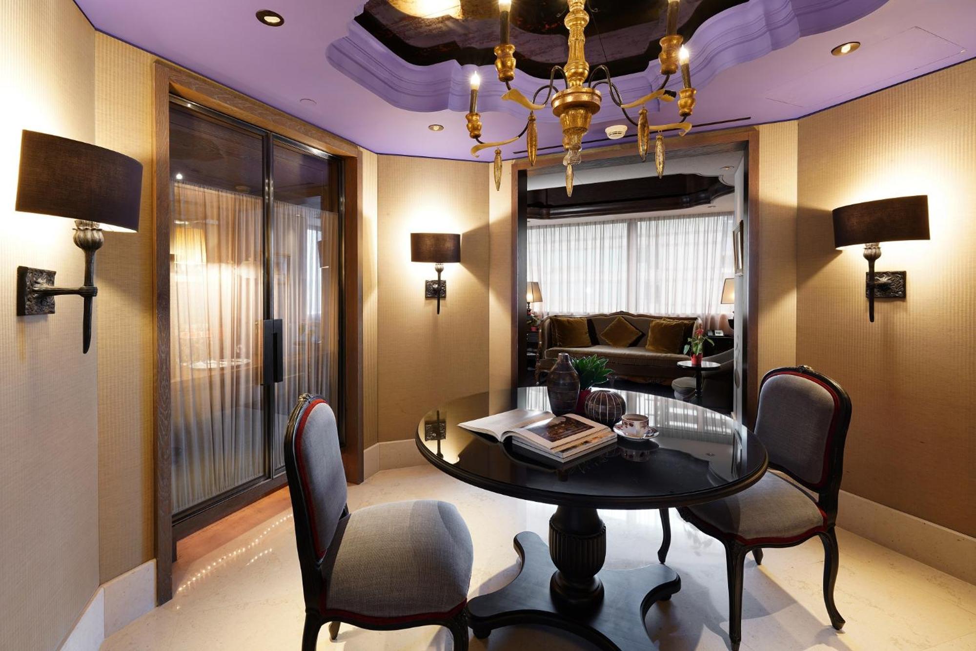 Palais De Chine Hotel Ταϊπέι Εξωτερικό φωτογραφία A room in the hotel